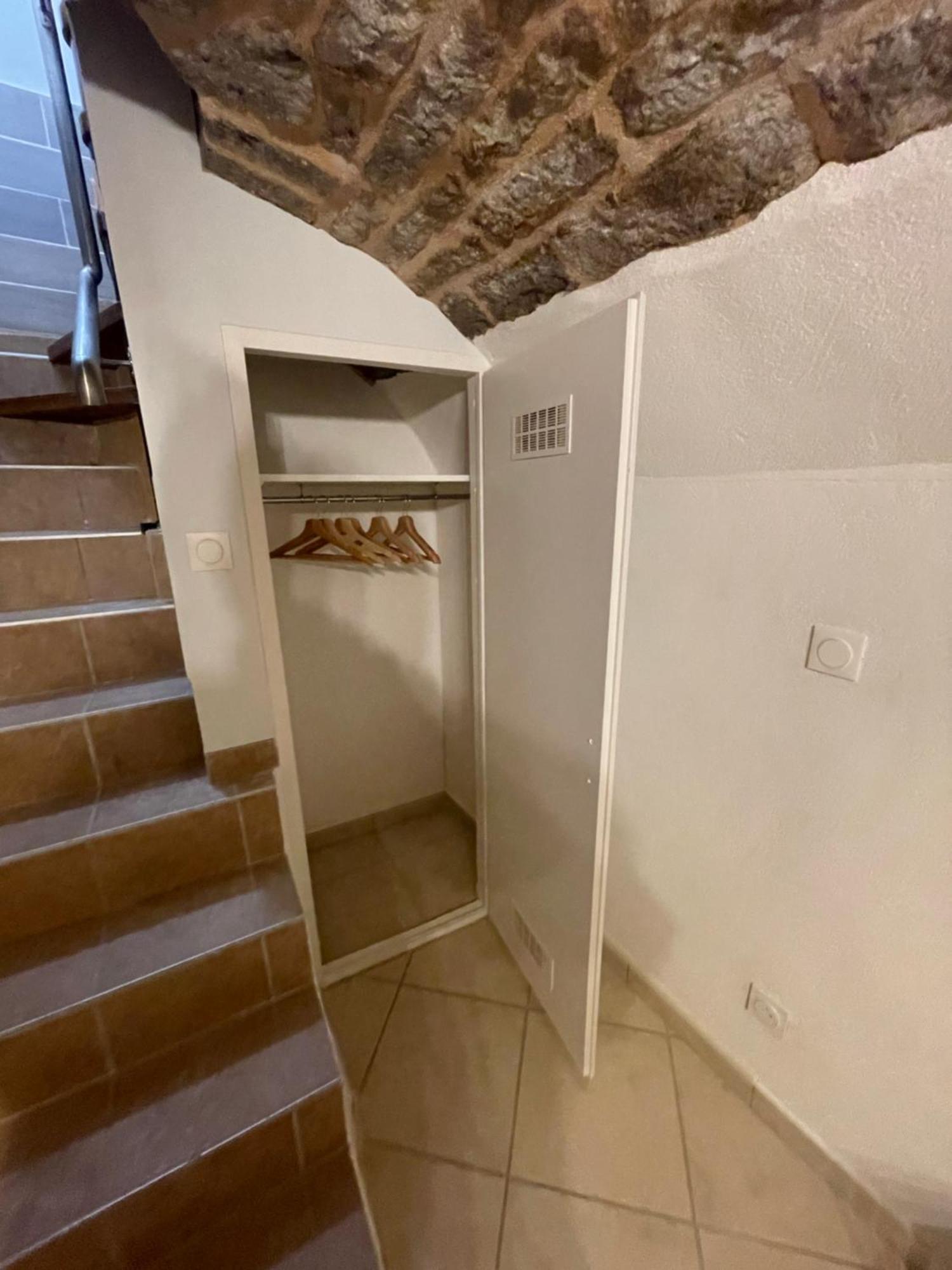 Residence Le Zola Compose De 3 Appartements Distincts En Hyper Centre De Dijon Avec Wifi Eksteriør billede